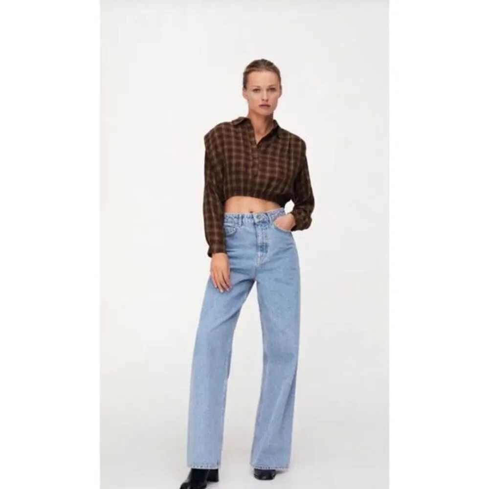 - Zara PLAID SHOULDER PAD BLOUSE